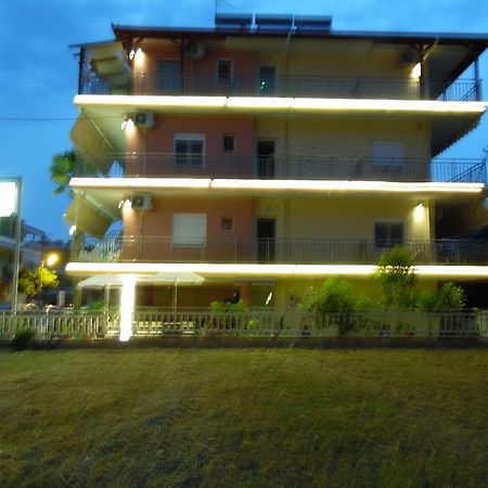 Four Seasons 2 Διαμέρισμα Παραλία Εξωτερικό φωτογραφία